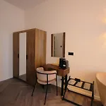 בית הארחה Evergreen Suites Budapest 3*