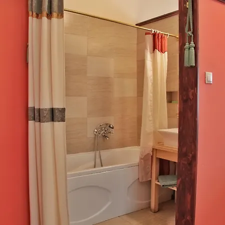 Gasthuis Evergreen 3*