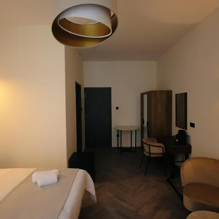 בית הארחה Evergreen Suites Budapest